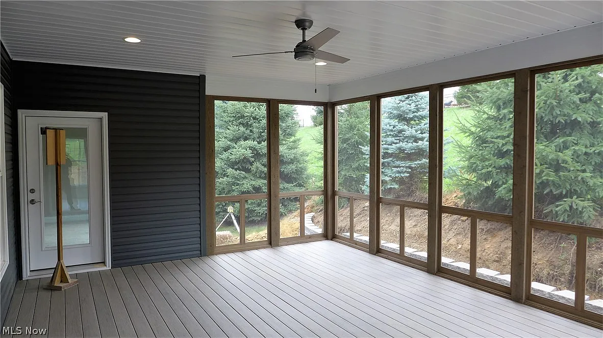 Final interior gallery image from the single-story home.