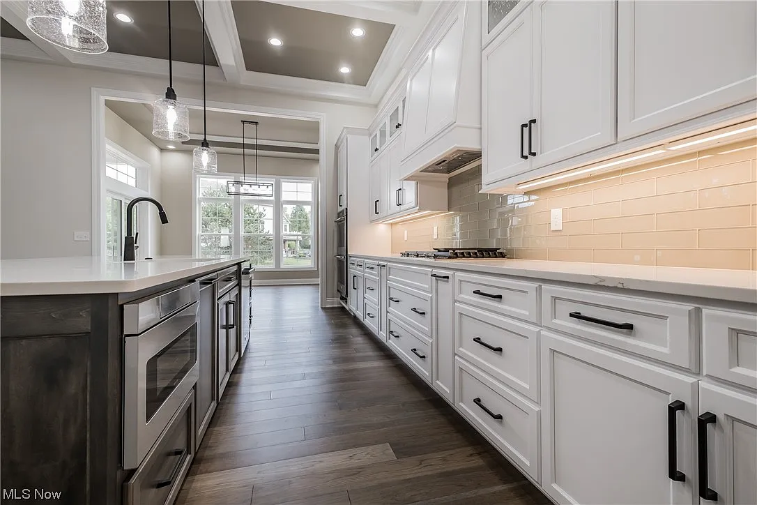 Kitchen in the contemporary ranch.